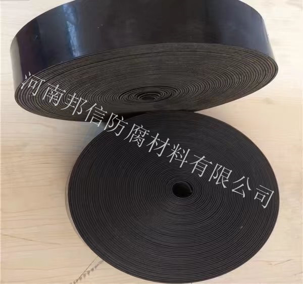 管道接口處防腐處理現(xiàn)場(chǎng)用聚乙烯補(bǔ)口